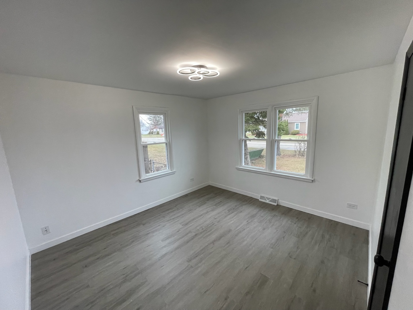 7545 Beloit Avenue Bridgeview, IL 60455 - Photo 15 of 43