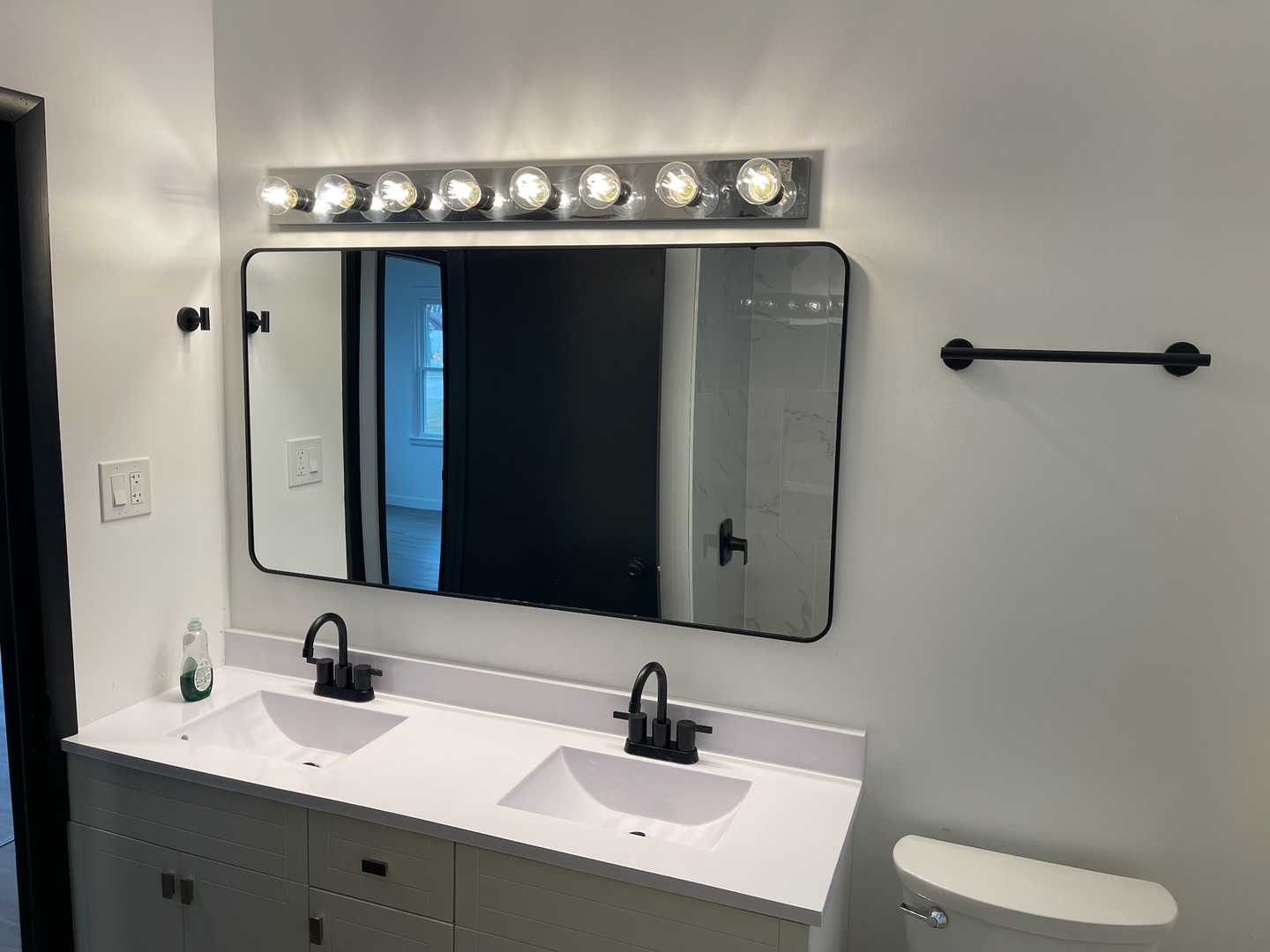 7545 Beloit Avenue Bridgeview, IL 60455 - Photo 17 of 43