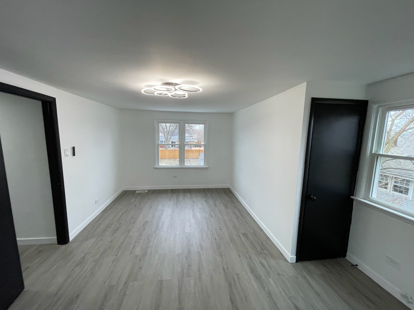 7545 Beloit Avenue Bridgeview, IL 60455 - Photo 26 of 43