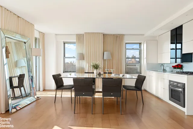 $895,000 | 570 Grand Street, Unit J1901 | Lower East Side