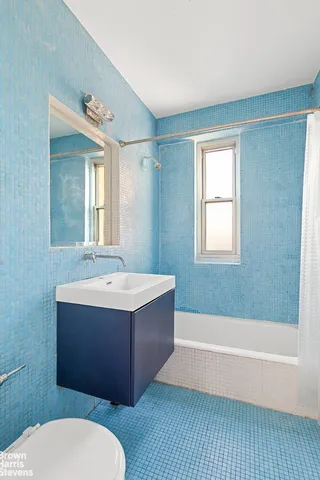 $895,000 | 570 Grand Street, Unit J1901 | Lower East Side