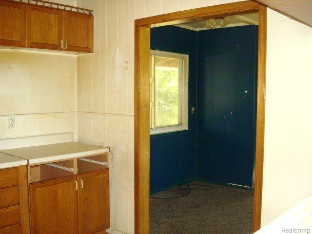 150 Middle Road Highland, MI 48357 - Photo 11 of 13 150 Middle (8)
