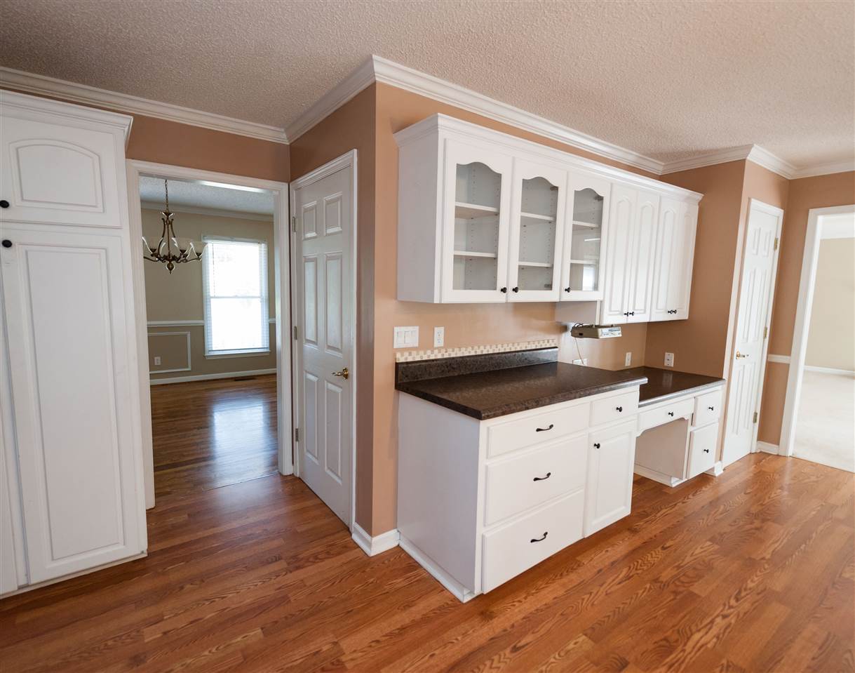 733 Wilson Ferry Road Moore, SC 29369 - Photo 9 of 25 Kitchen