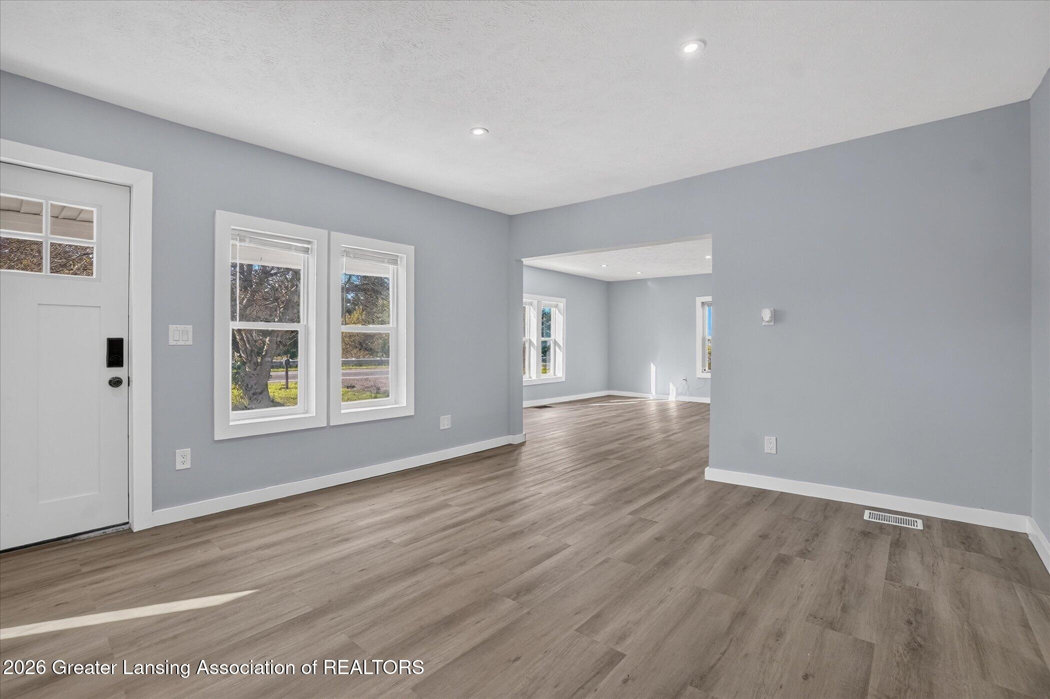 1506 Holt Road Mason, MI 48854 - Photo 6 of 43 17-1506-Holt-Rd-Mason-MI-48854-WindowSti