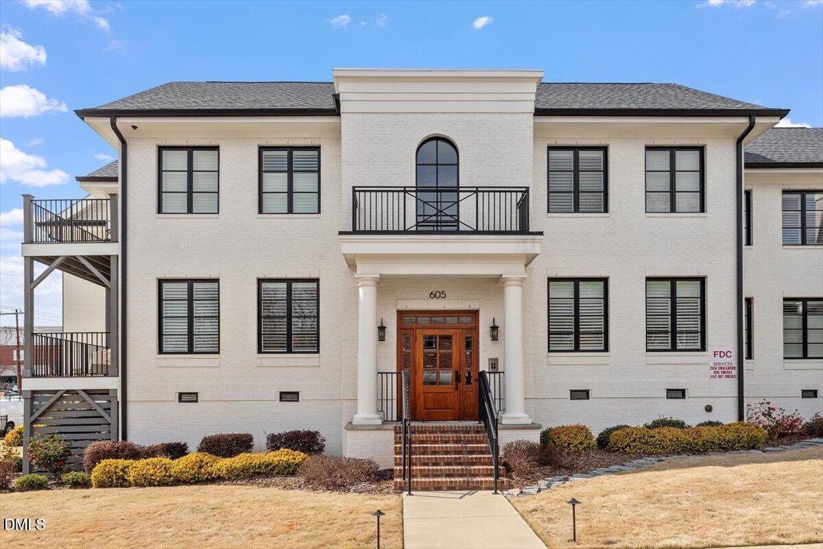 605 Smedes Place, Unit B Raleigh, NC 27605 - Photo 1 of 16