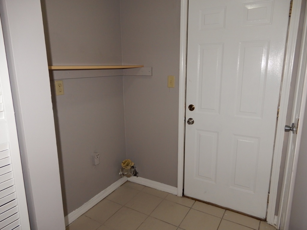 274 Dayton Road Dayton, IN 47941 - Photo 12 of 19 Gallery Image 12