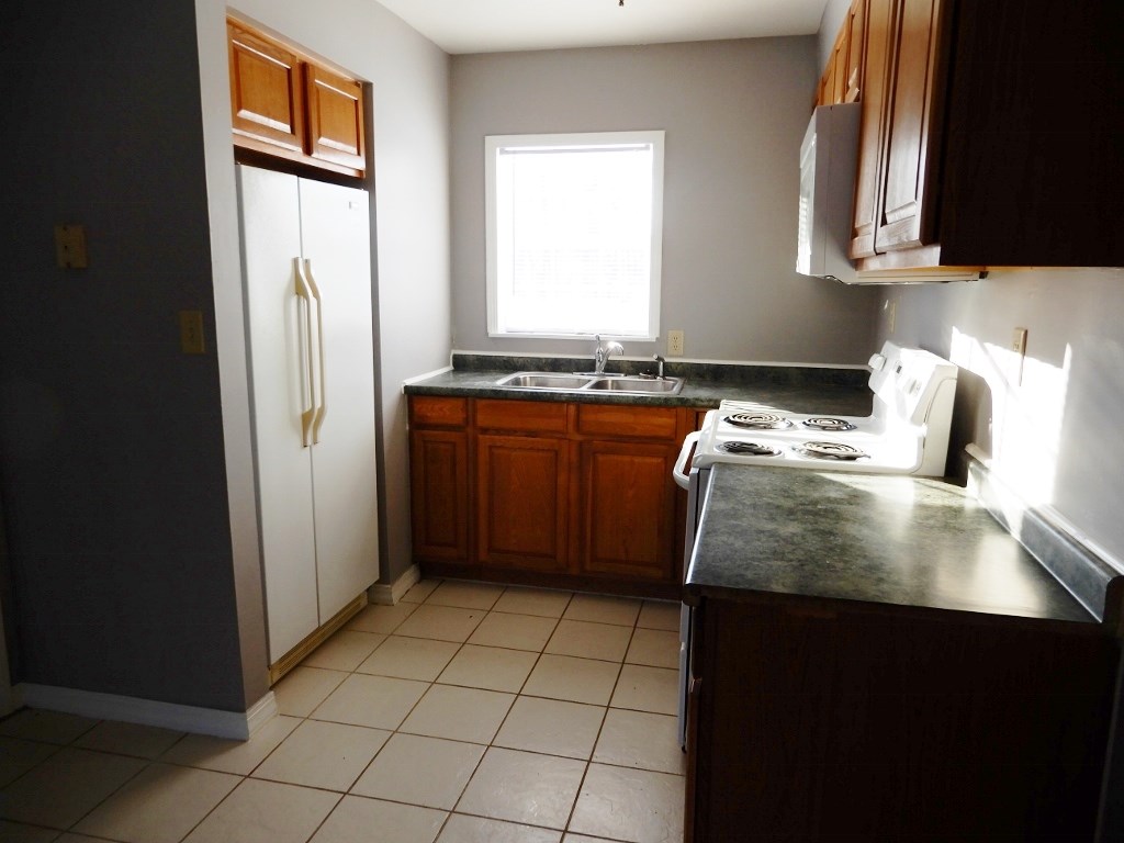 274 Dayton Road Dayton, IN 47941 - Photo 4 of 19 Gallery Image 4