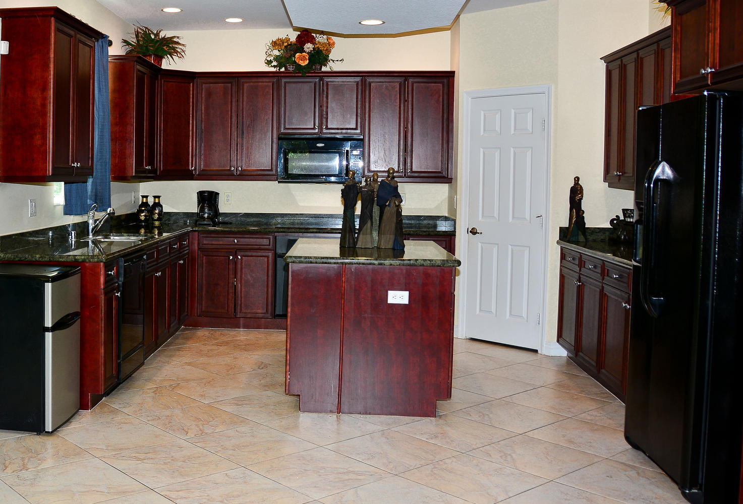9748 Roche Place Wellington, FL 33414 - Photo 11 of 36 Olympia-large-012-Olympia12-1474x1000-72