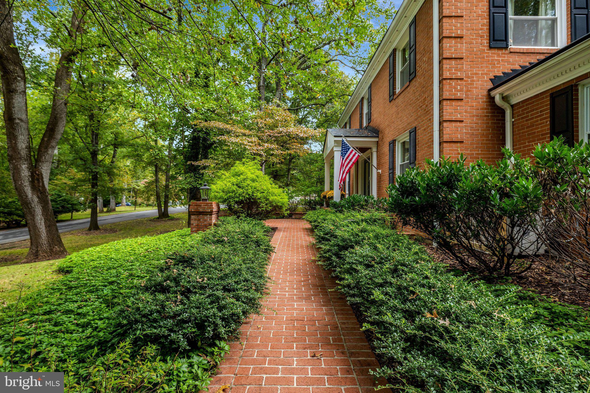 10015 Saddle Road Vienna, VA 22181 - Photo 3 of 95 Matching brick walk to front door