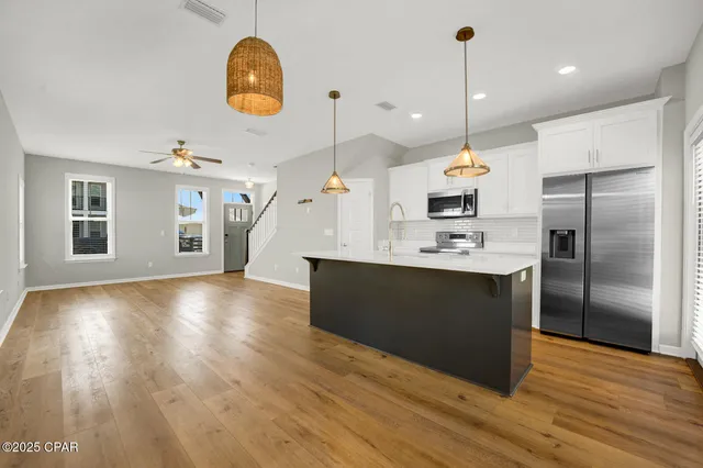 $2,200 | 408 Raven Lane, Panama City, FL 32404