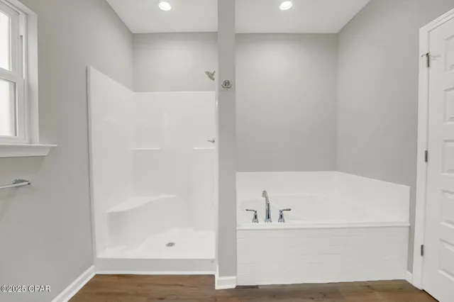 $2,200 | 408 Raven Lane, Panama City, FL 32404