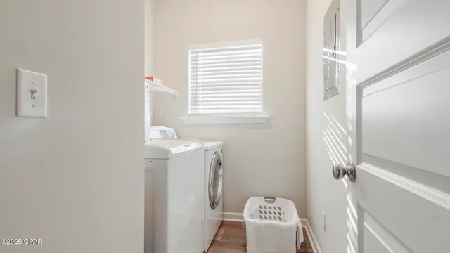 $2,200 | 408 Raven Lane, Panama City, FL 32404