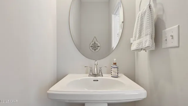 $2,200 | 408 Raven Lane, Panama City, FL 32404