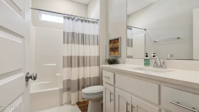 $2,200 | 408 Raven Lane, Panama City, FL 32404