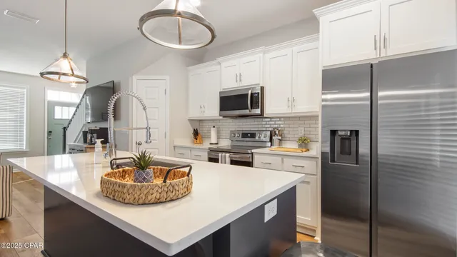 $2,200 | 408 Raven Lane, Panama City, FL 32404