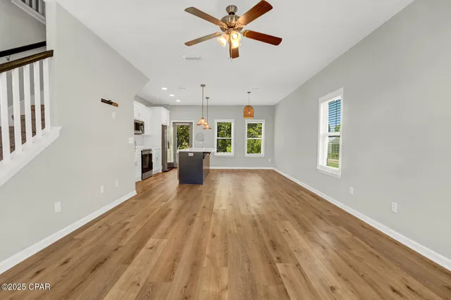 $2,200 | 408 Raven Lane, Panama City, FL 32404