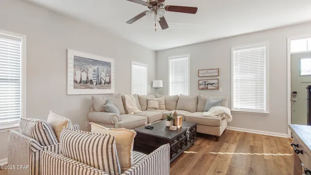 $2,200 | 408 Raven Lane, Panama City, FL 32404