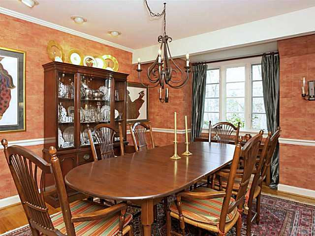 2304 Tyson Street Raleigh, NC 27612 - Photo 4 of 23 Photo 4