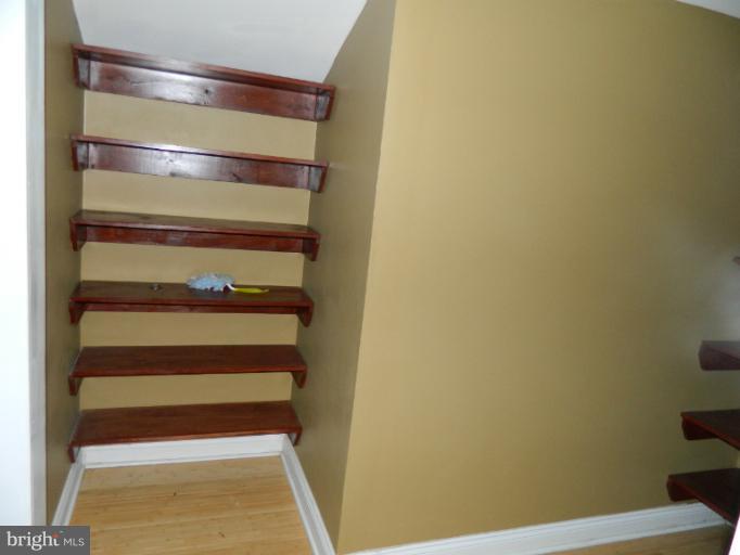 4 Edmondson Ridge Road Baltimore, MD 21228 - Photo 14 of 23 Master walk in closet