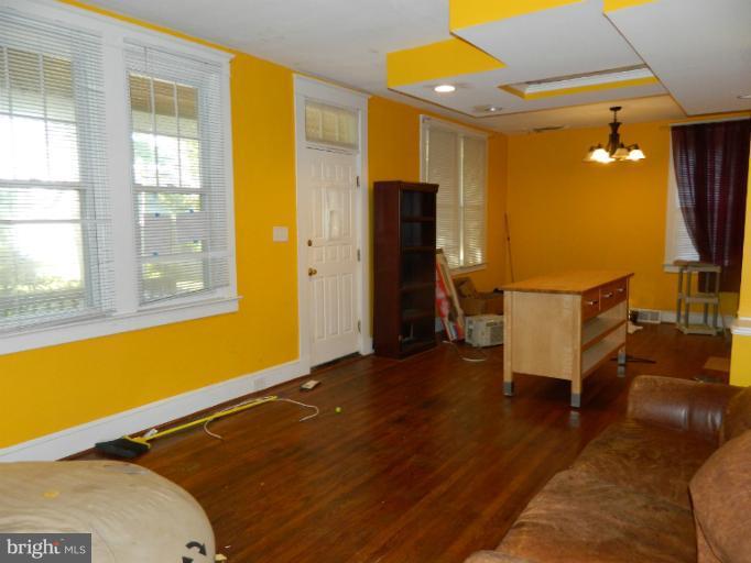 4 Edmondson Ridge Road Baltimore, MD 21228 - Photo 5 of 23 Dining Room