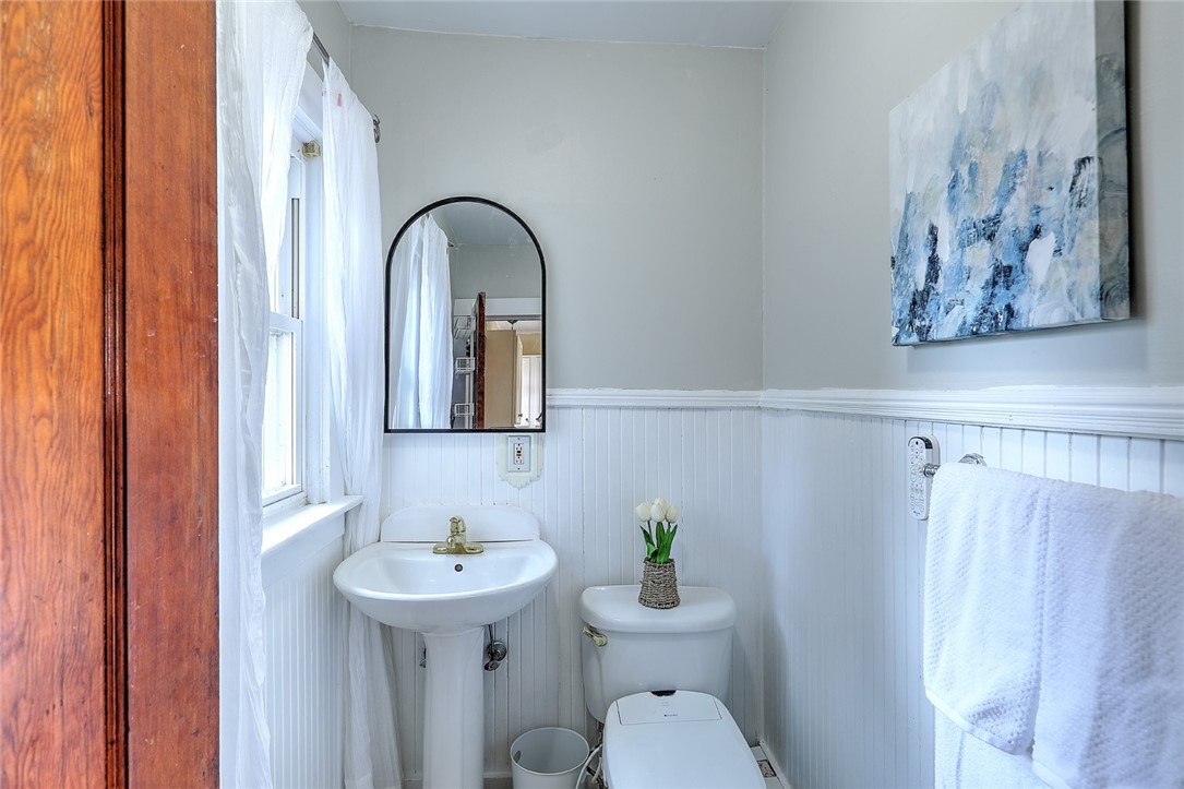 225 Custer Street Warwick, RI 02889 - Photo 13 of 19