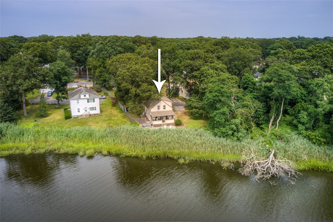 225 Custer Street Warwick, RI 02889 - Photo 2 of 19