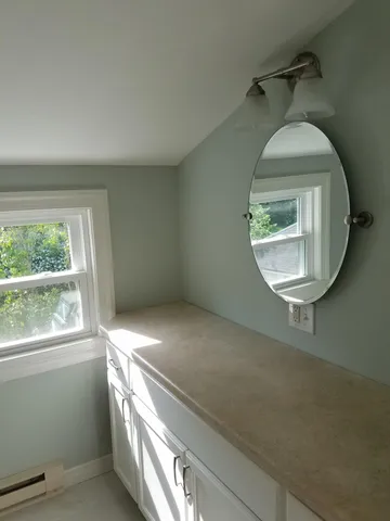 $650,000 | 172 East Main Street, Yarmouth, ME 04096