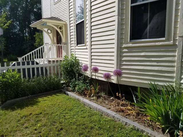 $650,000 | 172 East Main Street, Yarmouth, ME 04096