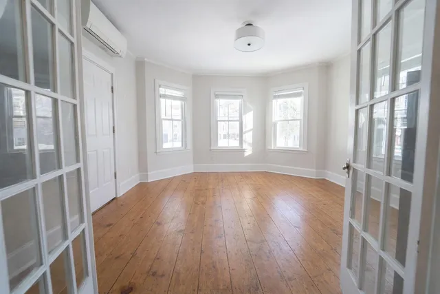 $650,000 | 172 East Main Street, Yarmouth, ME 04096