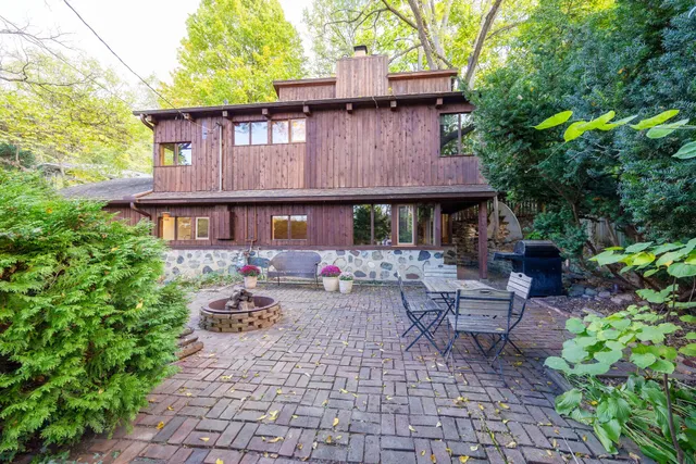 $675,000 | 1540 Jones Drive, Ann Arbor, MI 48105