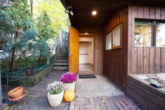 $675,000 | 1540 Jones Drive, Ann Arbor, MI 48105