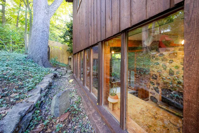 $675,000 | 1540 Jones Drive, Ann Arbor, MI 48105