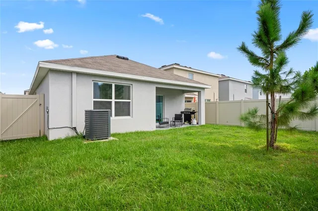 a view of a tennis court