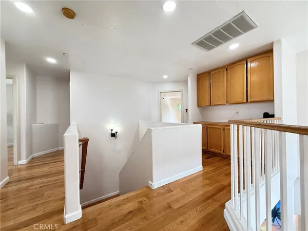 $4,600 | 9030 Hayvenhurst Avenue, North Hills, CA 91343