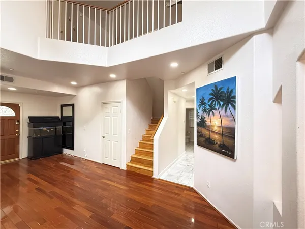 $4,600 | 9030 Hayvenhurst Avenue, North Hills, CA 91343
