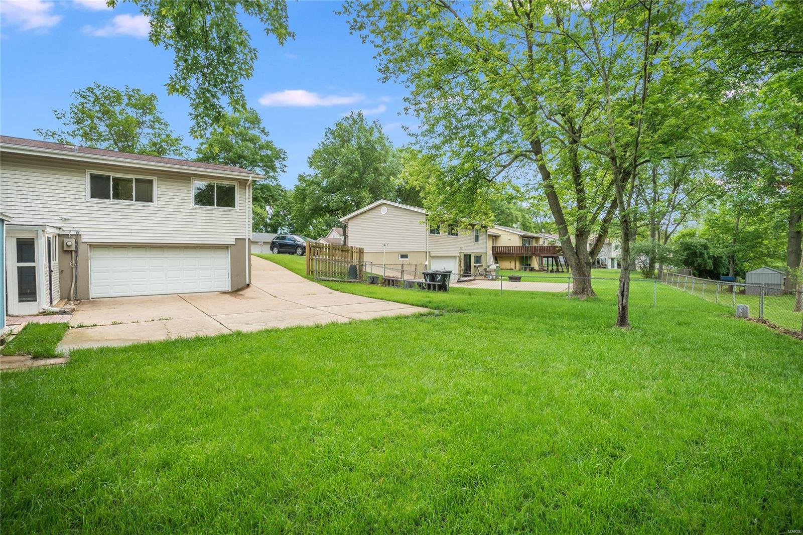 698 Woodrun Court Ballwin, MO 63021 - Photo 21 of 26 Gallery Image 21