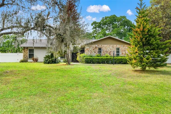 $550,000 | 2524 Victarra Circle, Lutz, FL 33559
