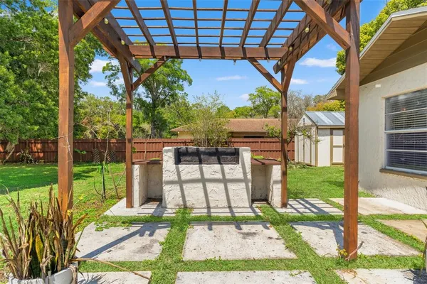 $550,000 | 2524 Victarra Circle, Lutz, FL 33559