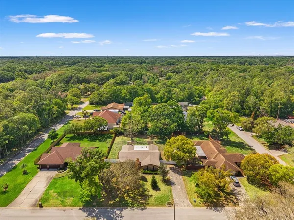 $550,000 | 2524 Victarra Circle, Lutz, FL 33559