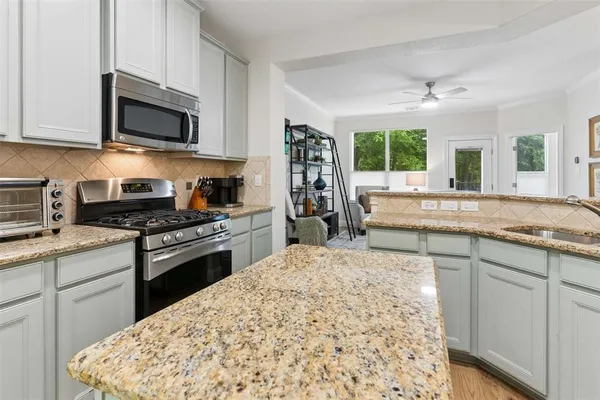 $3,700 | 2613 Eagle Drive, Grapevine, TX 76051