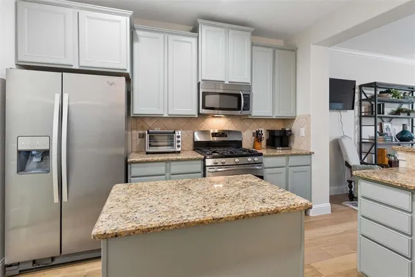 $3,700 | 2613 Eagle Drive, Grapevine, TX 76051