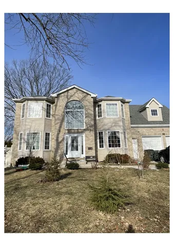 $1,000,000 | 200 Thacker Street West, Hoffman Estates, IL 60169