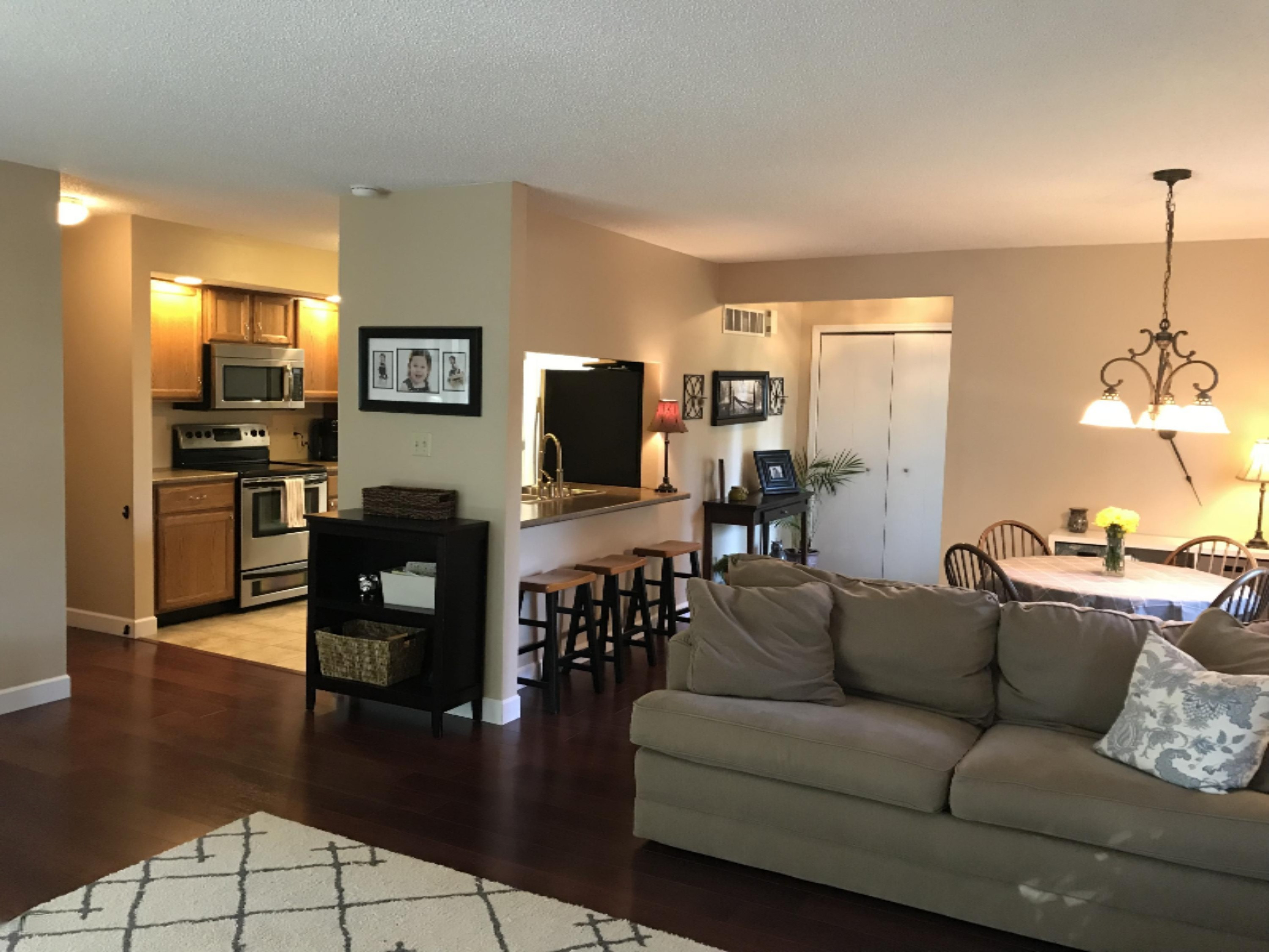 Living Area (8)
