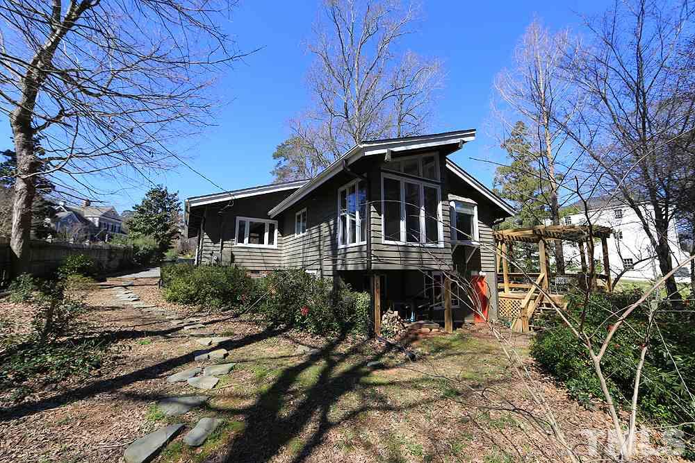 2602 Cambridge Road Raleigh, NC 27608 - Photo 26 of 29