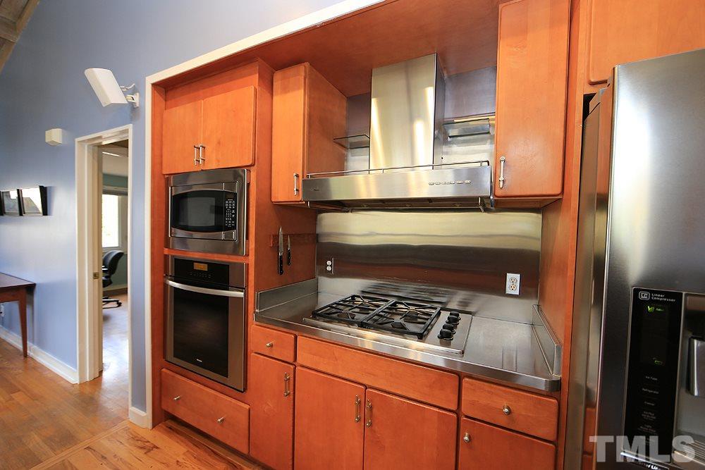 2602 Cambridge Road Raleigh, NC 27608 - Photo 5 of 29