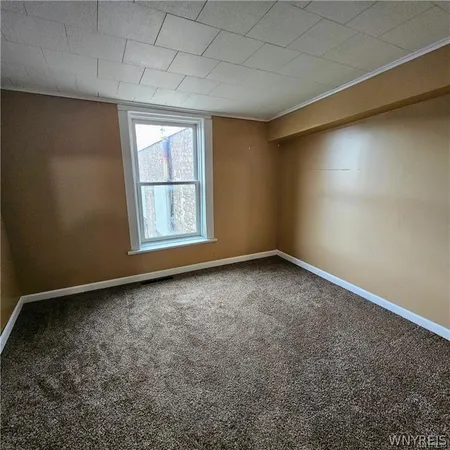 $1,095 | 335 North Main Street, Ridgeway, NY 14103