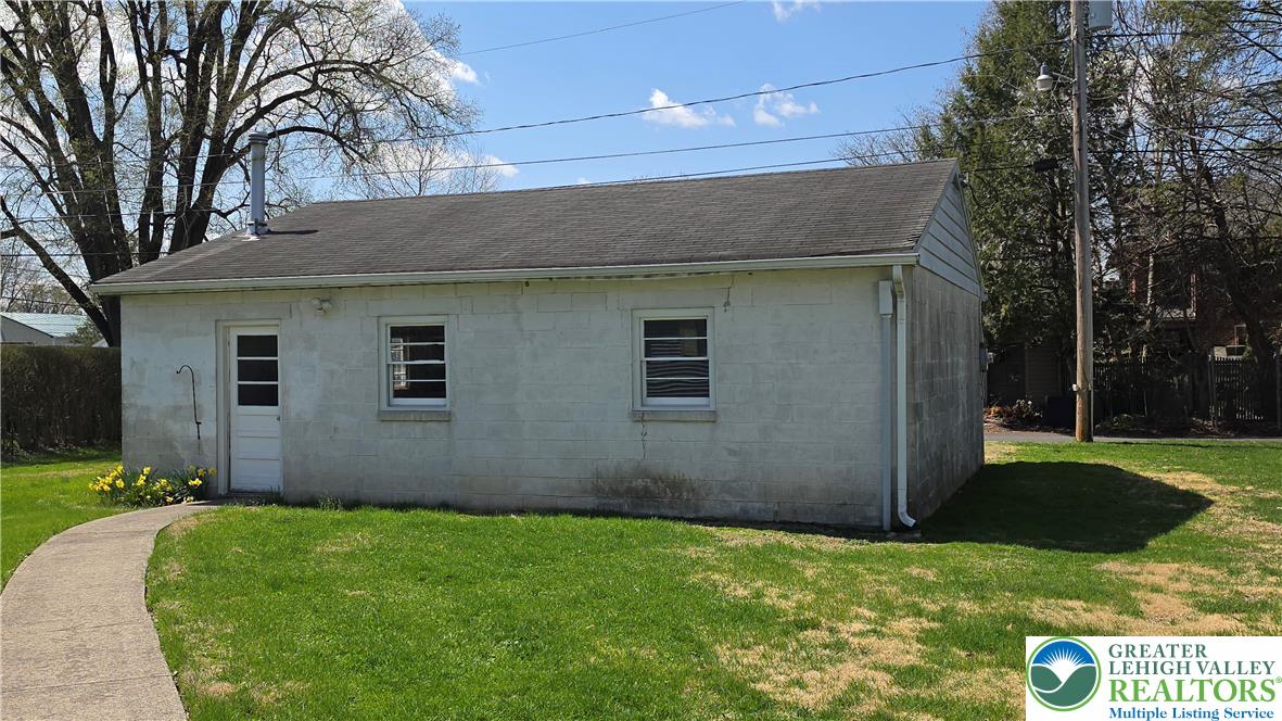 522 Rentzheimer Drive Hellertown, PA 18055 - Photo 17 of 57