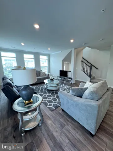 $2,700 | 5964 Forum Square, Frederick, MD 21703