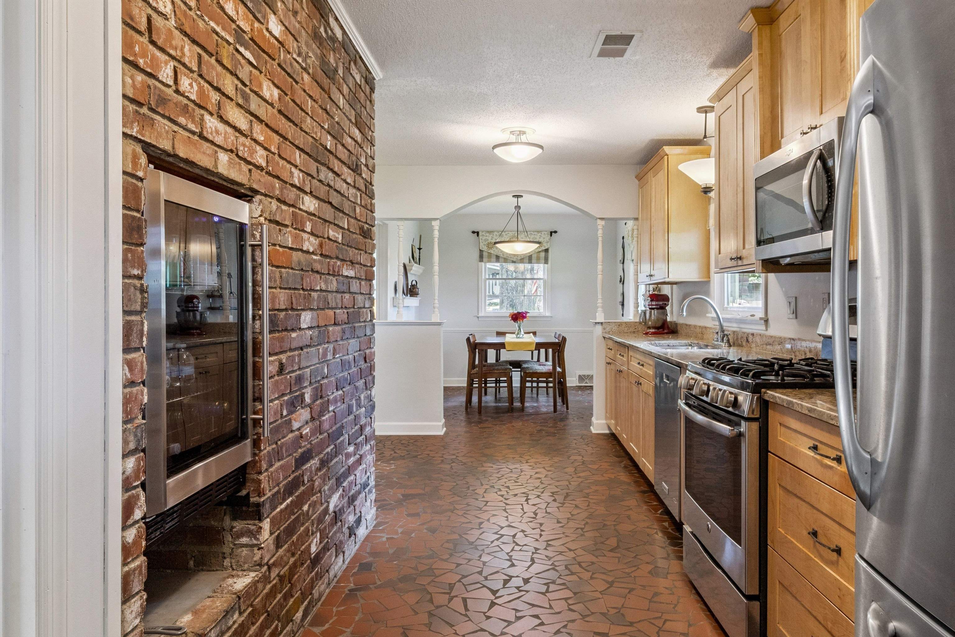 1164 Brookfield Road Memphis, TN 38119 - Photo 15 of 28 Gallery Image 15