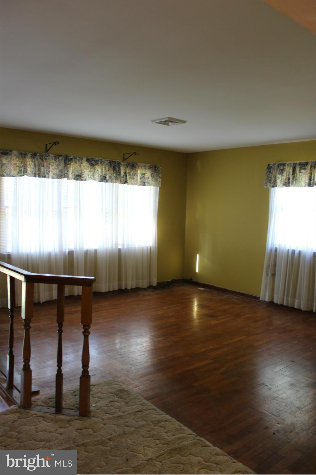 421 Dean Road Centreville, MD 21617 - Photo 5 of 13 Family Room